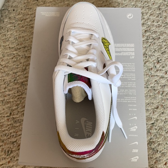 Nike Airforce 1 LV8 2 (GS) - Picture 3 of 5